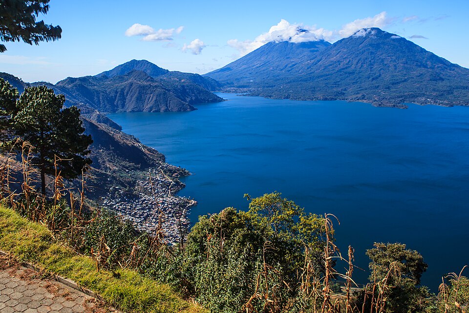 lake-atitlan-maya